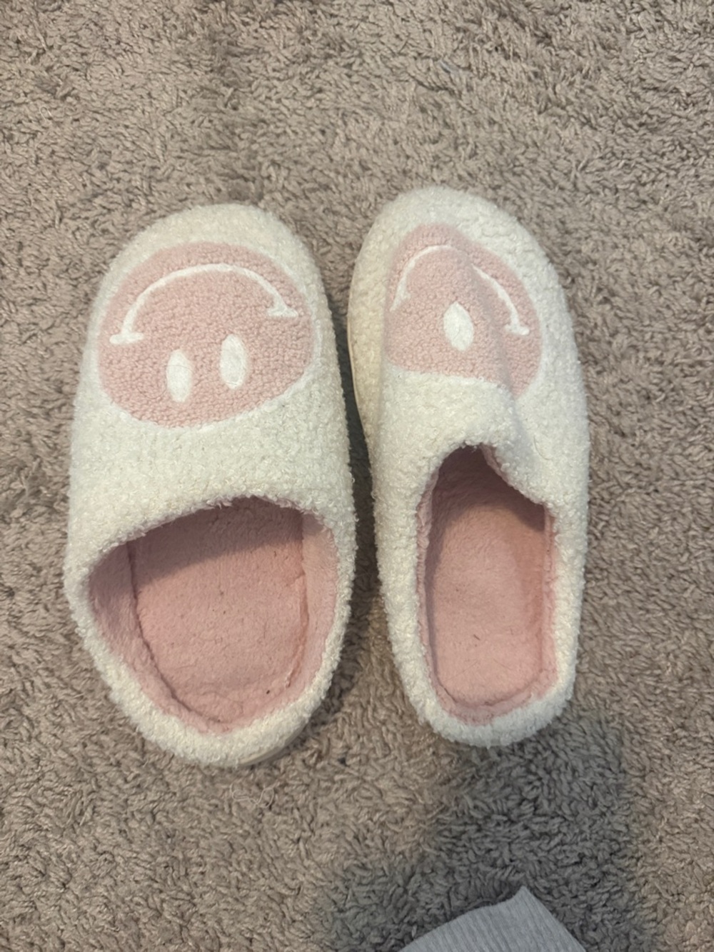 Altar'd State Plush Slip-On Slippers in Pink and Cream